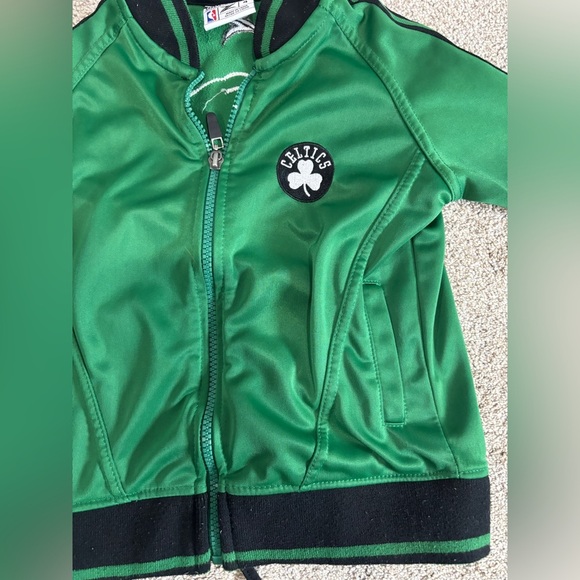 Toddler Boy Celtics Size 4 Zip Up NBA Boston Celtics activewear athletic wear - Picture 5 of 5
